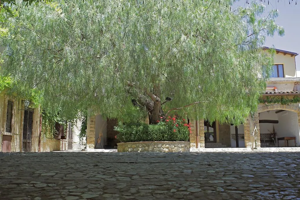 ファームステイ Fontana Murata Resort Borgo Regalmici