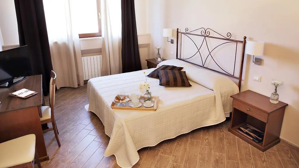 ファームステイ Fontana Murata Resort Borgo Regalmici イタリア